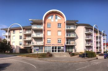 Sejours & Affaires Annecy Le Pont Neuf 2*
