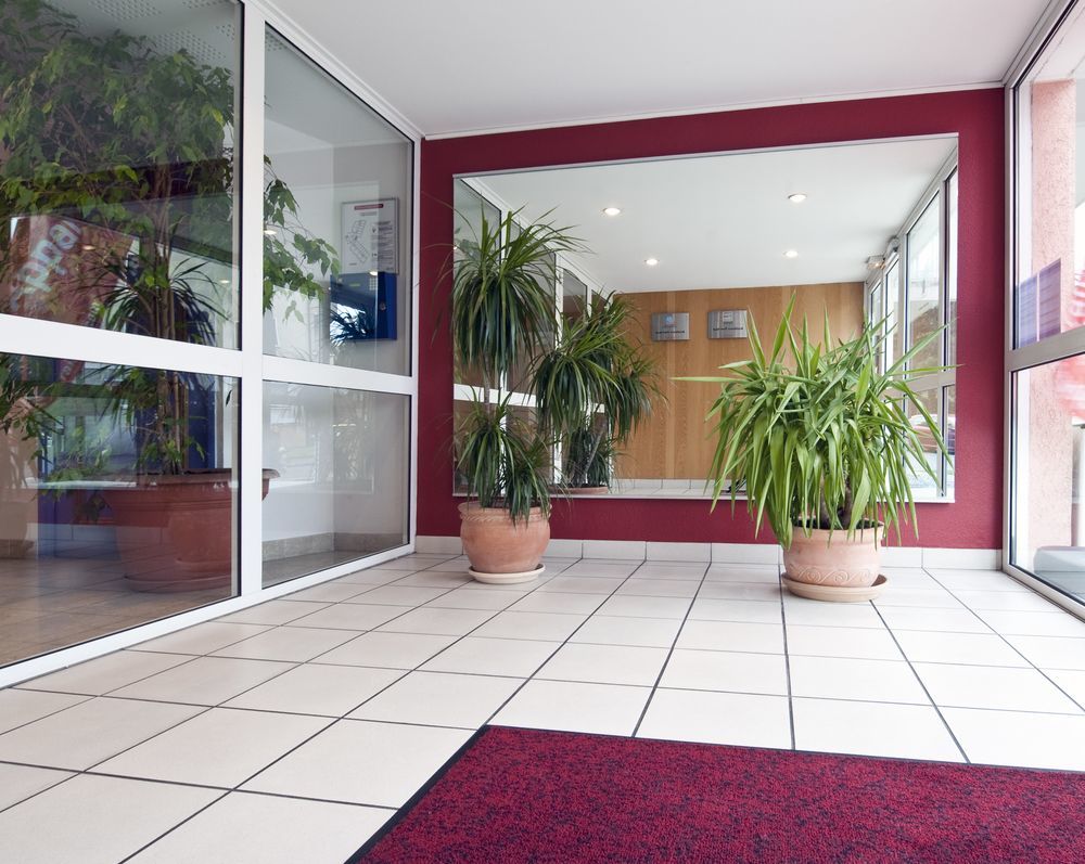 Aparthotel Sejours & Affaires Annecy Le Pont Neuf Cran-Gevrier