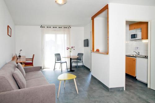 Séjours&affaires Annecy Le Pont Neuf Apartahotel Cran-Gévrier